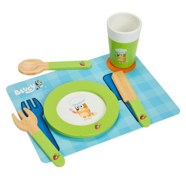 Bluey 32-Piece Wooden Dine in with Bluey Set