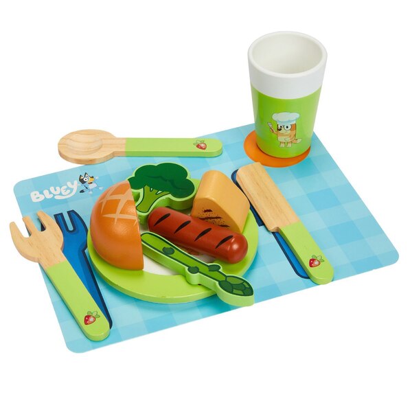 Bluey 32-Piece Wooden Dine in with Bluey Set