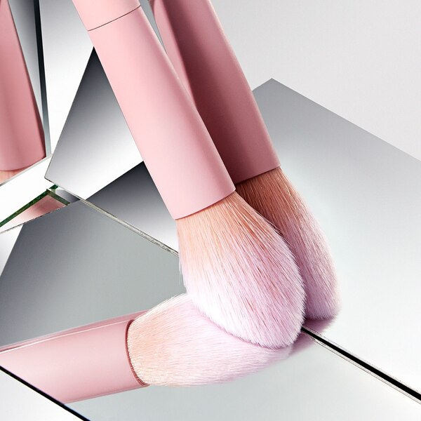 Lottie London Tapered Highlight Brush