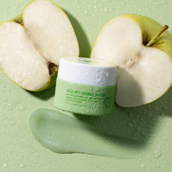 W7 Sweet Dreams Overnight Lip Mask, Green Apple