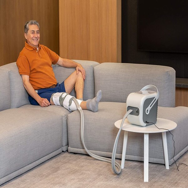 Ossur Cold Rush Cold Therapy Device with Knee Pad