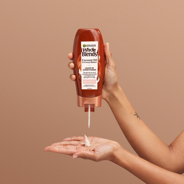 Garnier Whole Blends Coconut Oil & Cocoa Butter Smoothing Conditioner