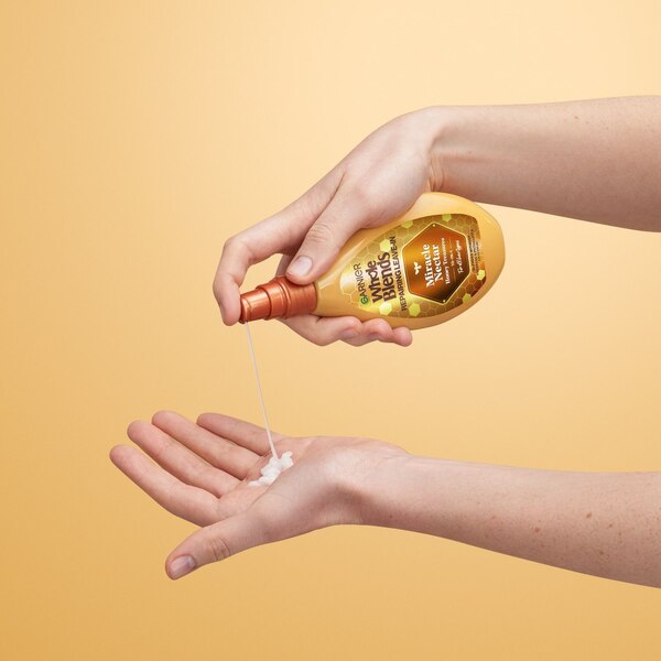 Garnier Whole Blends Leave-In Miracle Nectar Honey Treasures Treatment, 5 OZ