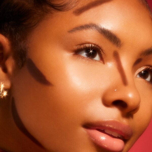 e.l.f. Halo Glow Contour Beauty Wand