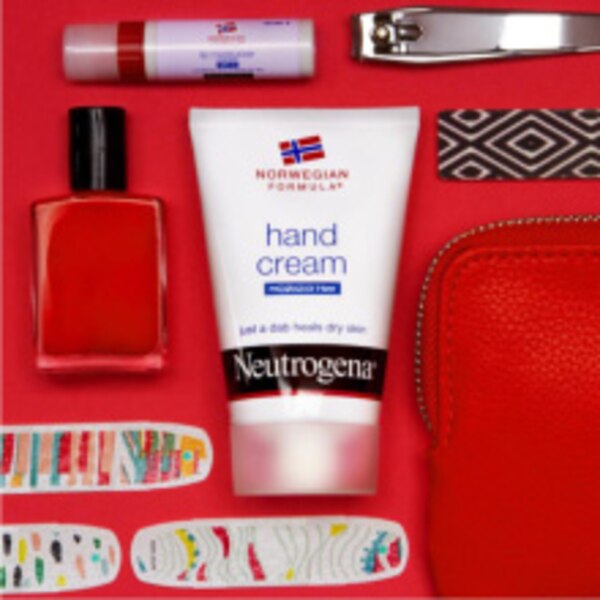 Neutrogena Norwegian Formula Dry Hand Cream, Fragrance-Free, 2 OZ