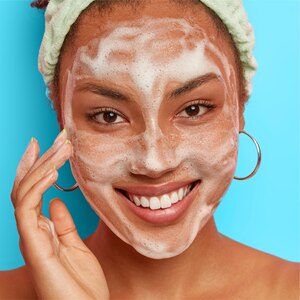Neutrogena Oil-Free Salicylic Acid Acne Fighting Face Wash, 9.1 OZ