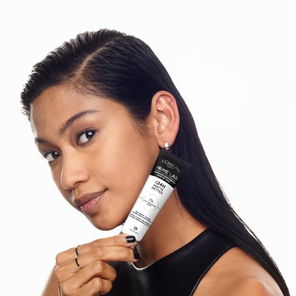L'Oreal Paris Prime Lab Up to 24H Matte Setter Grips Make-up, No Shine,  Matte Setter, 1.01 fl oz