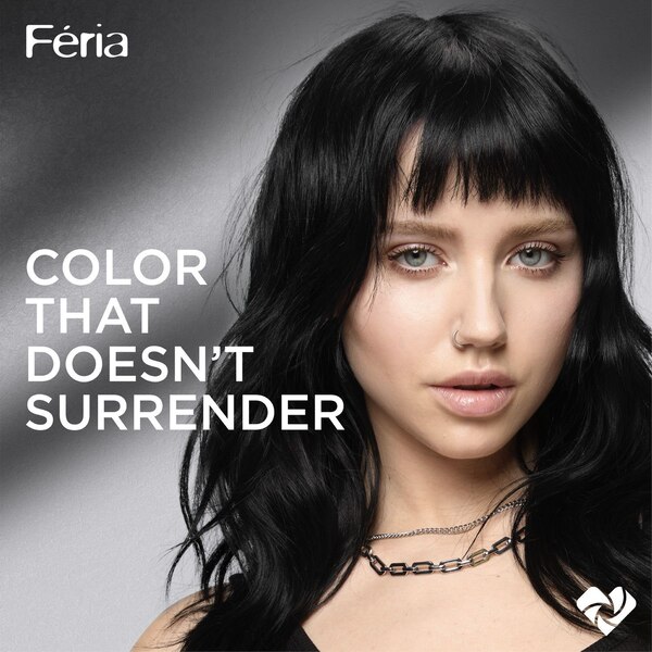 L'Oreal Paris Feria Multi-Faceted Shimmering Permanent Hair Color