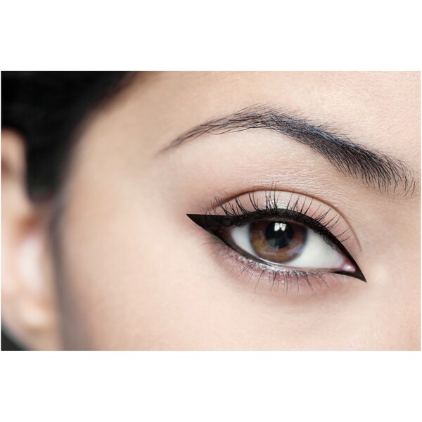 L'Oreal Paris Lineur Intense Brush Tip Liquid Eyeliner