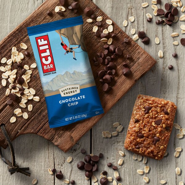 Clif Bar, Chocolate Chip, Energy Bar, Non-GMO, Plant Based Protein Bar, 5 ct, 2.4 oz