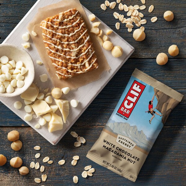 Clif Bar, White Chocolate Macadamia Nut Flavor, Energy Bars, Non-GMO, Plant Based Protein Bars, 5 ct, 2.4 oz