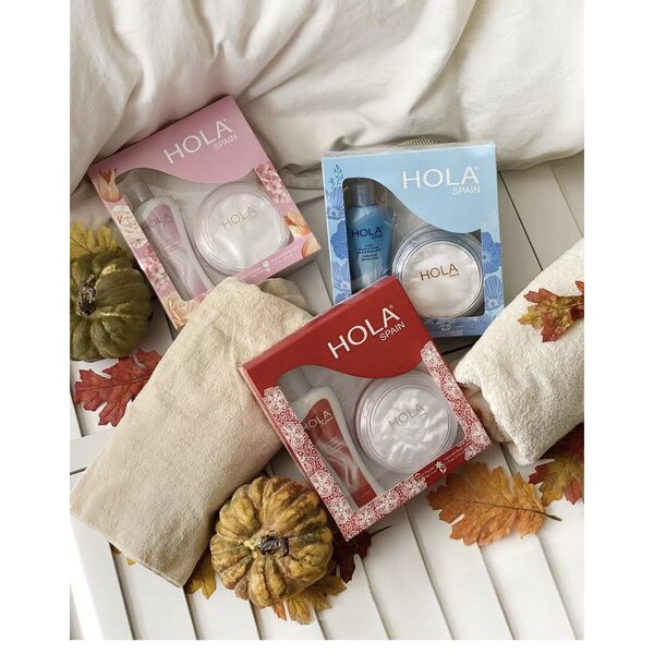 Hola Spain Gift Set, Talcum Powder and Hand and Body Cream