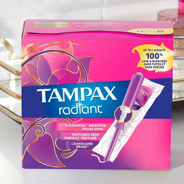 Tampax Radiant Plastic Tampons, Unscented, Super