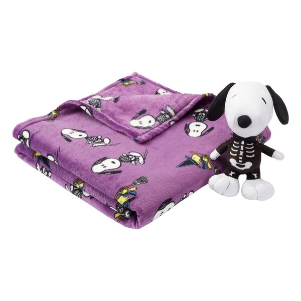 Peanuts Spooky Snoopy Pillow & Throw Blanket Set