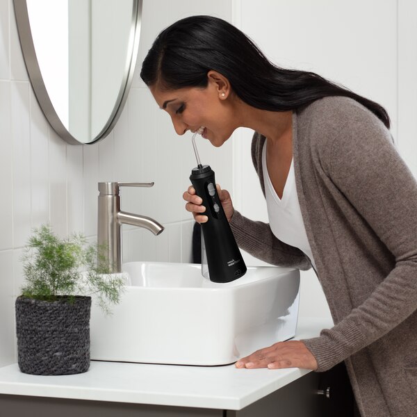 Waterpik Cordless Plus Rechargeable Water Flosser, WP-462, Black