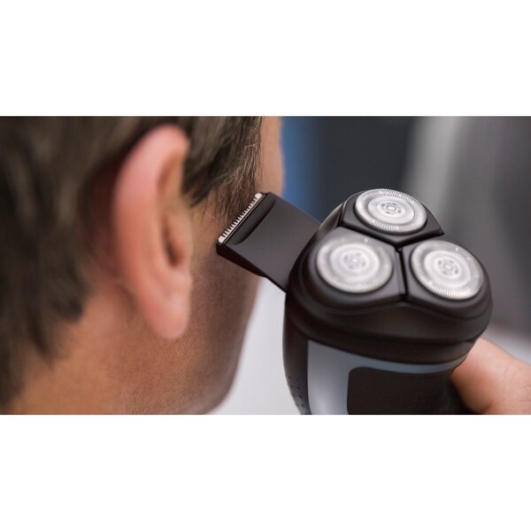 Philips Norelco Shaver 2500 Rechargeable Electric Trimmer and Shaver
