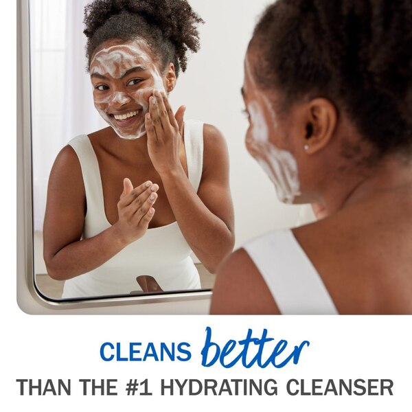 Olay Melts Water-Activated Daily Facial Cleanser With Vitamin C, 32 CT