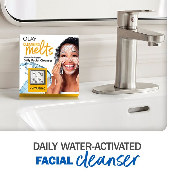 Olay Melts Water-Activated Daily Facial Cleanser With Vitamin C, 32 CT