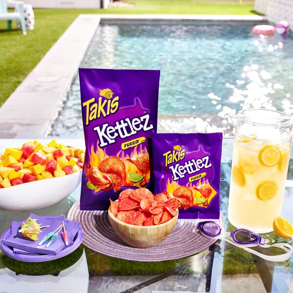 Takis Fuego Kettlez Hot Chili Pepper & Lime Flavored Spicy Kettle-Cooked Potato Chips, 2.5 oz