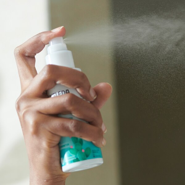 Weleda Sheer Hydration Moisture Mist