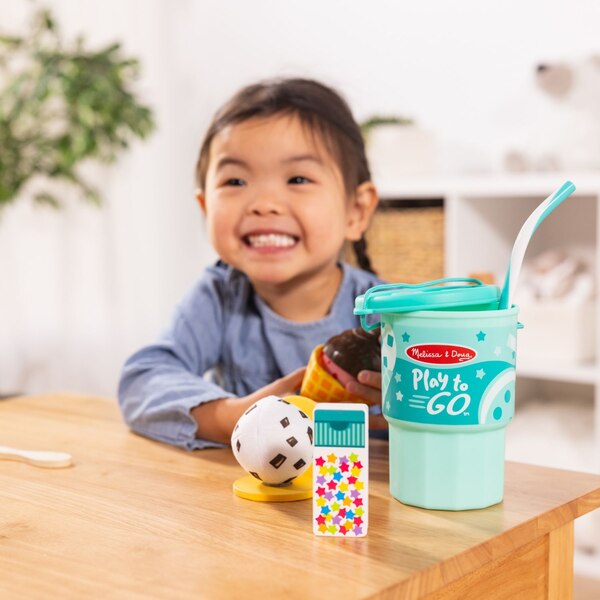 Melissa & Doug Play to Go Ice Cream Play Set