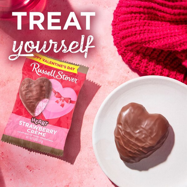 Russell Stover, Valentine's Day Milk Chocolate Strawberry Crème Heart, 1.3 oz