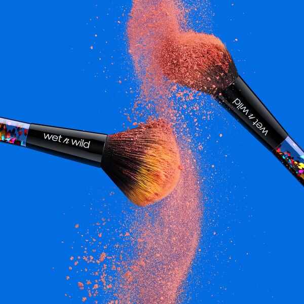 Wet n Wild PAC-MAN Waka Waka Waka Powder Brush