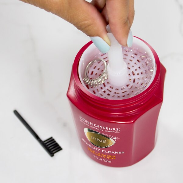 Connoisseurs Revitalizing Jewelry Cleaner
