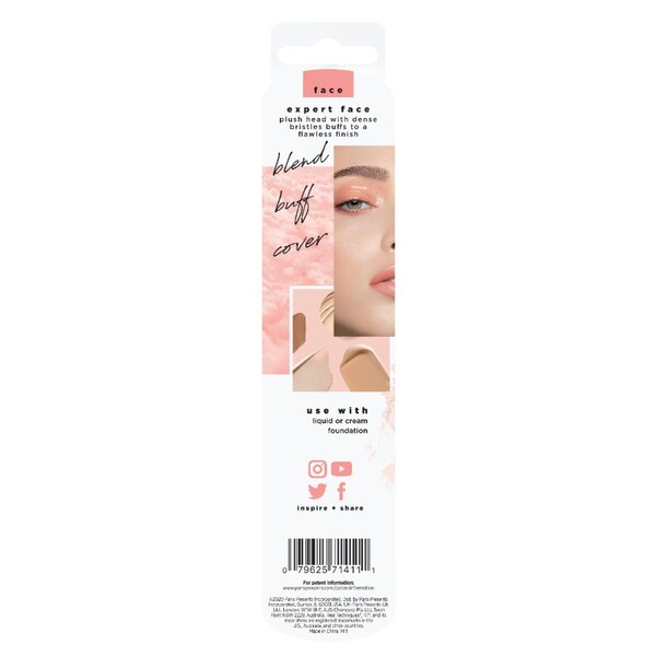 Real Techniques Expert Face Brush