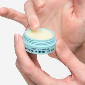 Versed Smooth Landing Advanced Retinoid Eye Balm