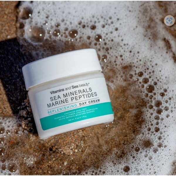 Vitamins and Sea Beauty Sea Minerals + Marine Peptides Replenishing Day Cream