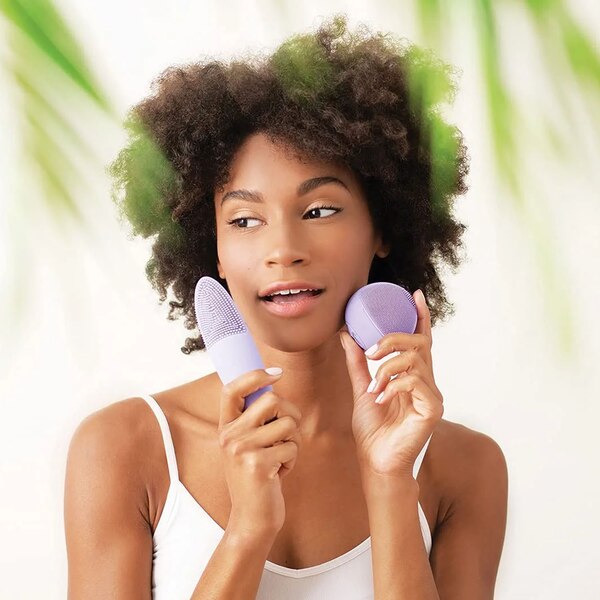 Plum Beauty Thermal Sonic Facial Brush, Silicone, Plum, 1 EA