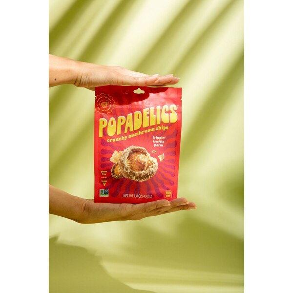 Popadelics, Crunchy Mushroom Chips, Trippin' Truffle Parm, 1.4 oz