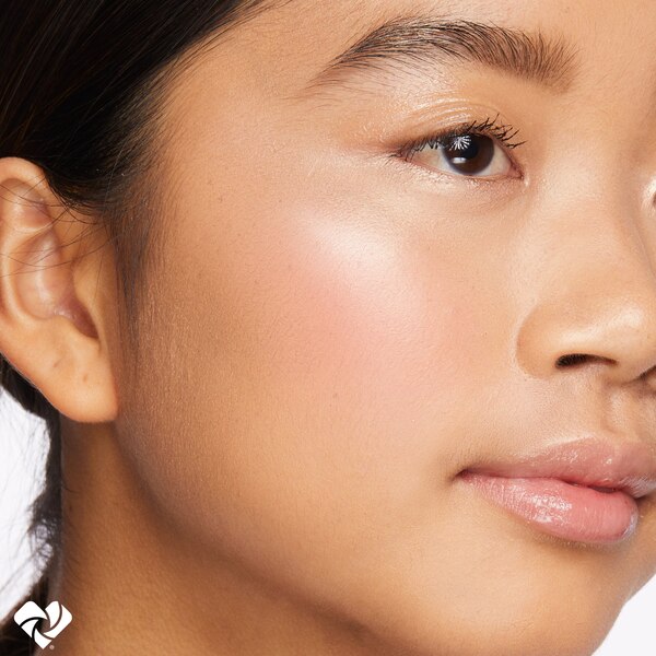 Frilliance Illuminating Cream Self Glow Highlighter