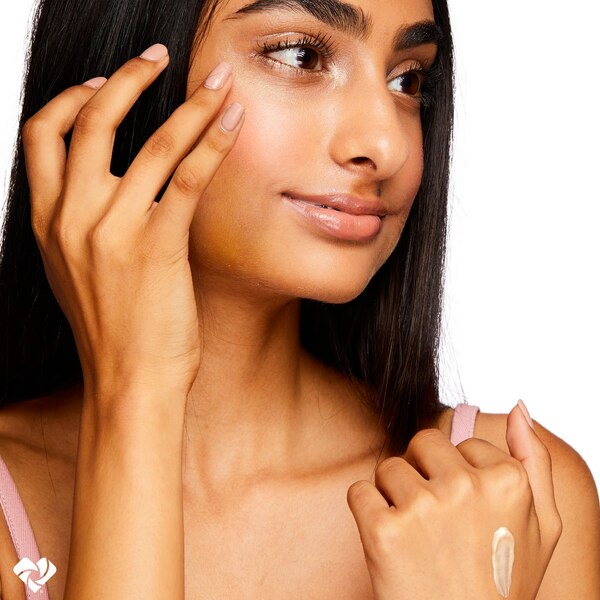 Frilliance Illuminating Cream Self Glow Highlighter