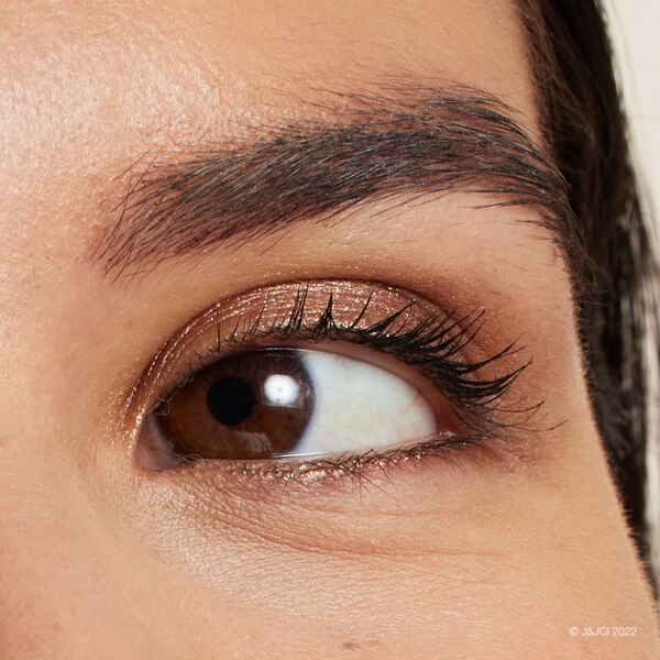 Neutrogena Sensitive Skin Eyeshadow + Primer