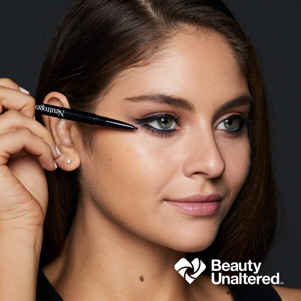 Neutrogena Intense Gel Eyeliner, Smudge- & Water-Resistant
