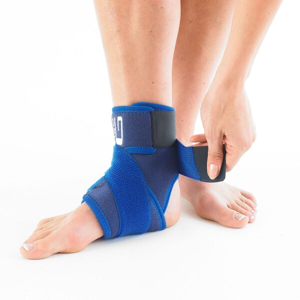 Neo G Ankle Support with Figure 8 Strap, One Size