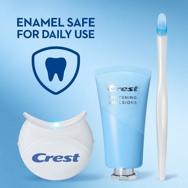 Crest 3D White Daily Whitening Serum Treatment with LED Accelerator Light