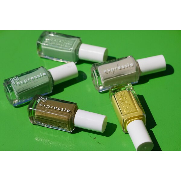 essie expressie Quick-Dry Nail Polish