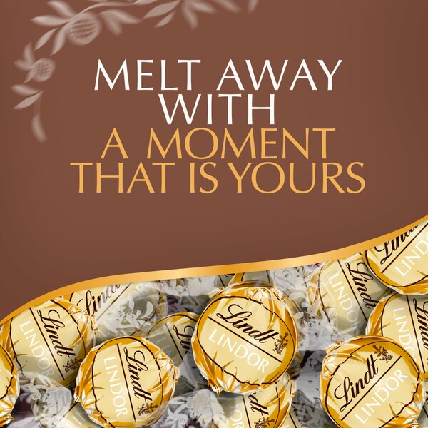 Lindt LINDOR Fudge Swirl Milk Chocolate Candy Truffles, Chocolates with Smooth, Melting Truffle Center, 5.1 oz. Bag
