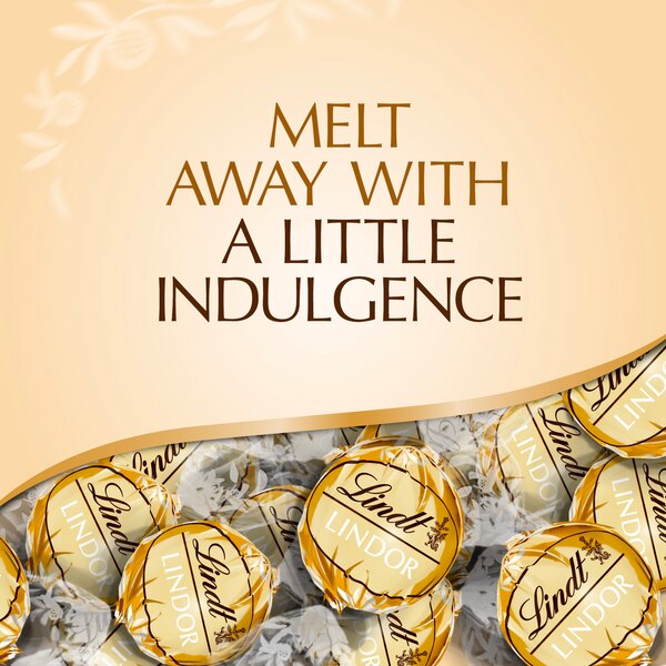 Lindt Lindor White Chocolate Candy Truffles, Chocolates with Smooth, Melting Truffle Center, 15.2 oz