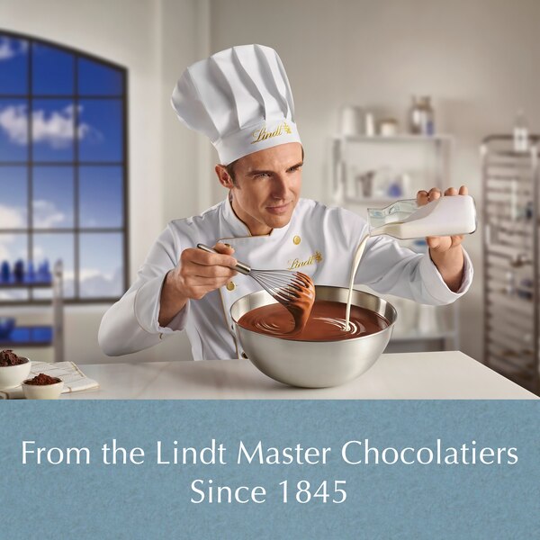 Lindt Classic Recipe OatMilk Chocolate Candy Bar, 3.5 oz