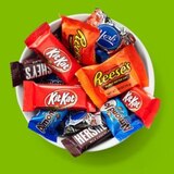 Hershey's Snack Size Candy Assortment, 60 ct, 33.43 oz, thumbnail image 4 of 8