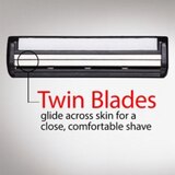 Gillette TRAC II Plus 2-Blade Lubrastrip Razor Blade Refills, thumbnail image 2 of 5