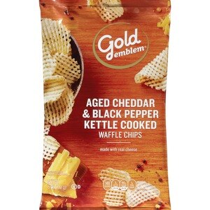 Gold Emblem Aged Cheddar & Black Pepper Kettle Cooked Waffle Chips, 6 OZ