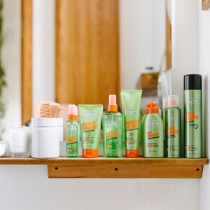Garnier Fructis Sleek & Shine Anti-Humidity Aerosol Hair Spray, OZ Garnier Fructis Sleek & Shine Anti-Humidity Aerosol Hair Spray, OZ