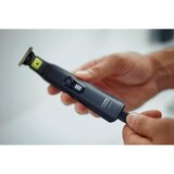 Philips Norelco OneBlade Pro Hybrid Electric Trimmer and Shaver, thumbnail image 4 of 9