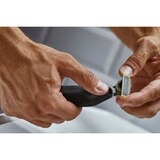 Philips Norelco OneBlade Pro Hybrid Electric Trimmer and Shaver, thumbnail image 5 of 9