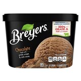 Breyers Ice Cream, Chocolate Made with Fresh Cream & Rich Cocoa, 48 OZ, thumbnail image 2 of 7